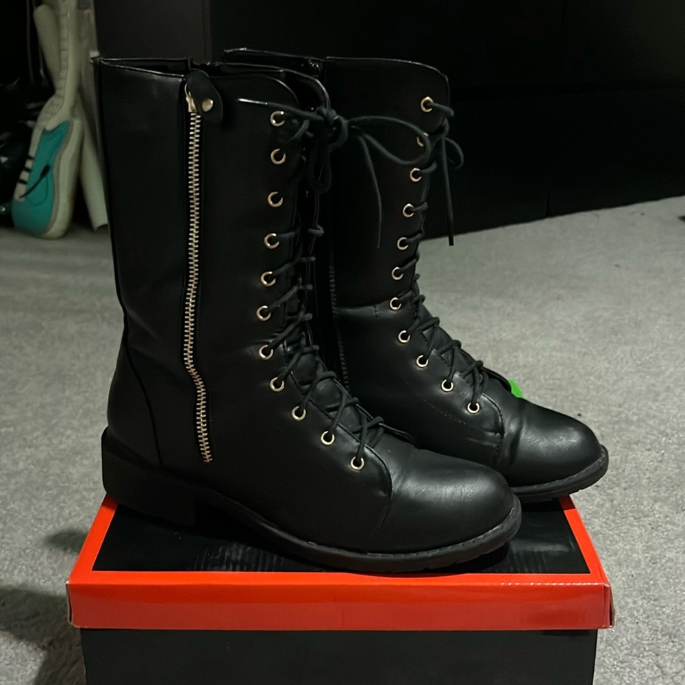 Bucco Black Combat Boots | Size 9